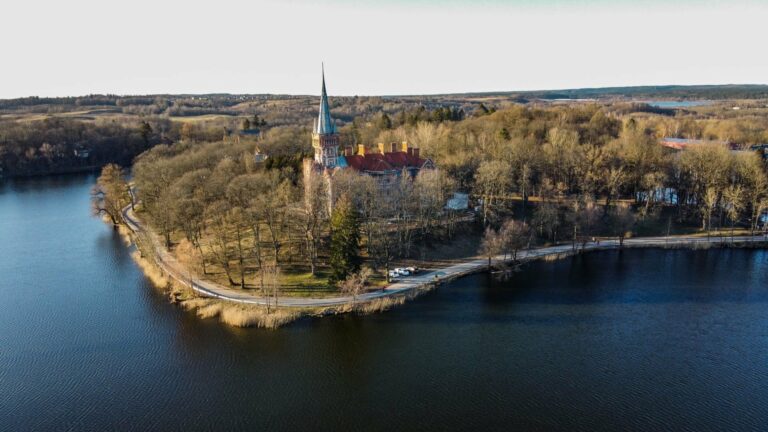 Lake near the Mind University transformed for €1,496,820.80